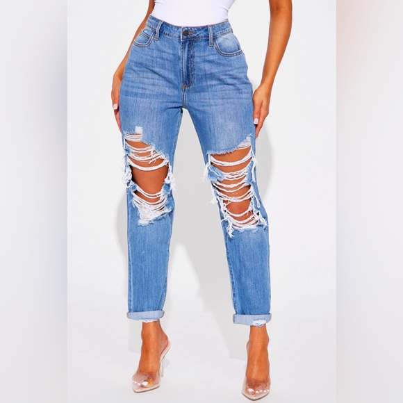 Fashion nova blue ripped jeans - size 3 - Picture 3 of 9